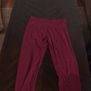 Maroon leggings